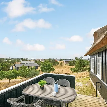 Holiday home Erikke