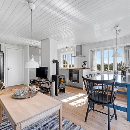 Erikke - 300m From The Sea By Interhome Feriehus *